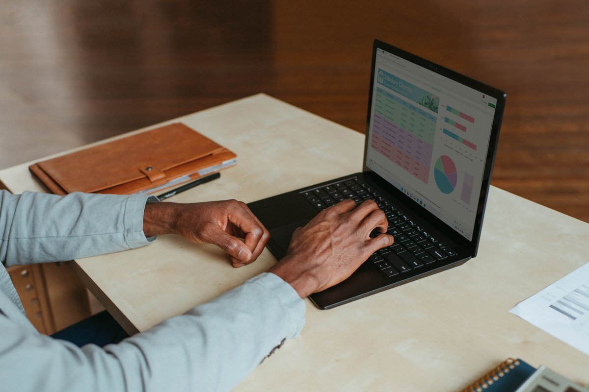 envisionFS's tweet photo. We created an application with the sophistication & flexibility to help manage the relationship, compliance and recordkeeping needs of 529 and #ABLEAct plans. Learn more. https://t.co/CBqL62UUWZ https://t.co/EMrXgYWMnt