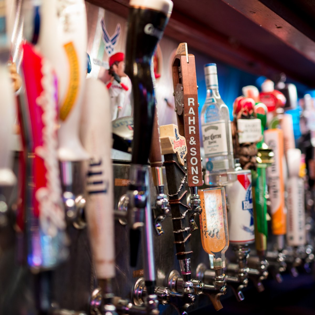 NFGFortWorth's tweet photo. Refreshing drinks are just as important as delicious food, and we're ready to bring you both. https://t.co/jsxJFx7JKw