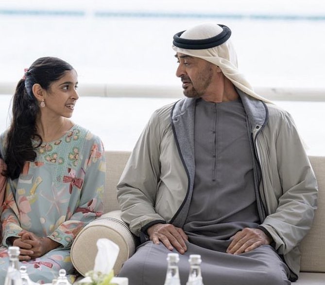 EmiratesPoems's tweet photo. لا خلت سلامة من حنانك ❤️ https://t.co/cvgrx9VSPi