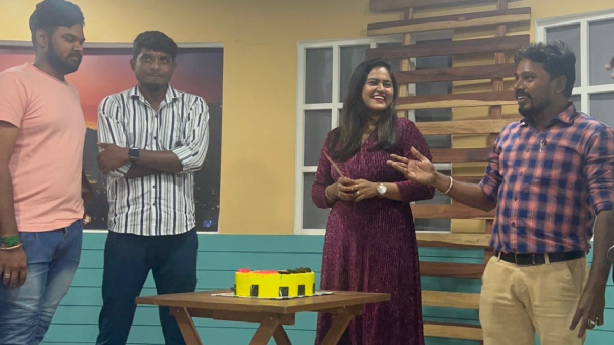 galattadotcom's tweet photo. At #Galatta, we celebrated our Anchor #Roselin's birthday today 🥳🎉

#GalattaPanrom #GalattaBirthdayBash https://t.co/awuGzIsCgh