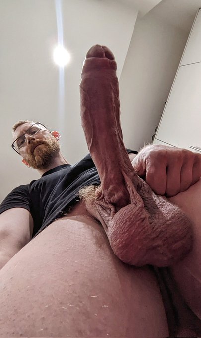 POV: the last thing your tonsils see before they die https://t.co/3E2vQZRRnM