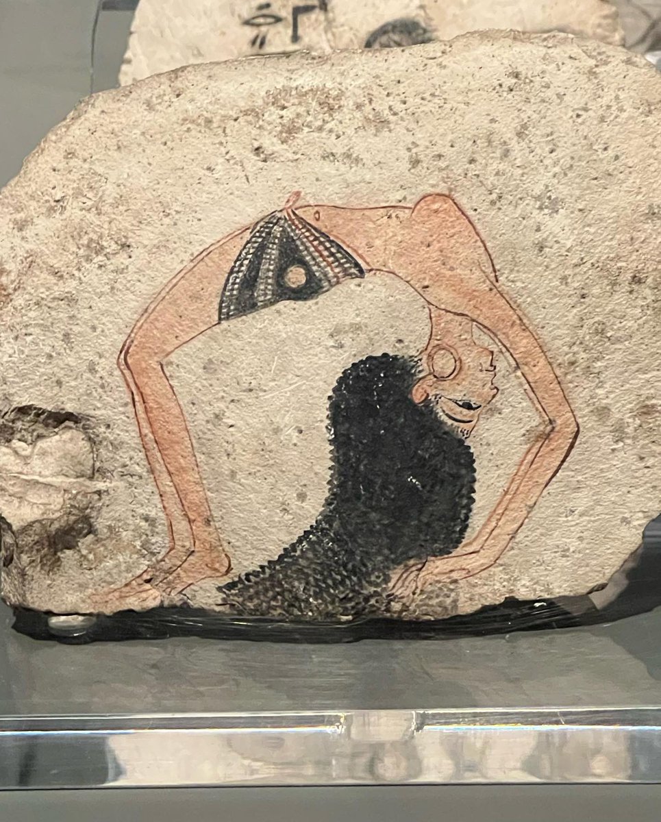 VGobbato's tweet photo. Ostrakon della ballerina, Museo egizio di Torino. https://t.co/4edUKEH0jT