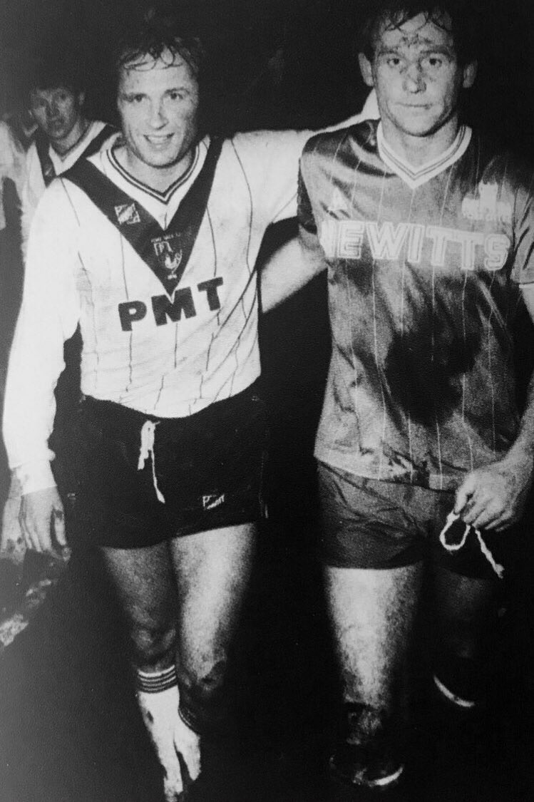 #OnThisDay 3/1/83
PORT VALE 2
Greenhoff, Moss
YORK CITY 1

Jimmy Greenhoff &amp; ex colleague Dennis Smith after the win v York in old Div4. His goal was one of the best seen at Vale Park. A corner played out to him, he volleyed it into the roof of the net from the edge of the box!