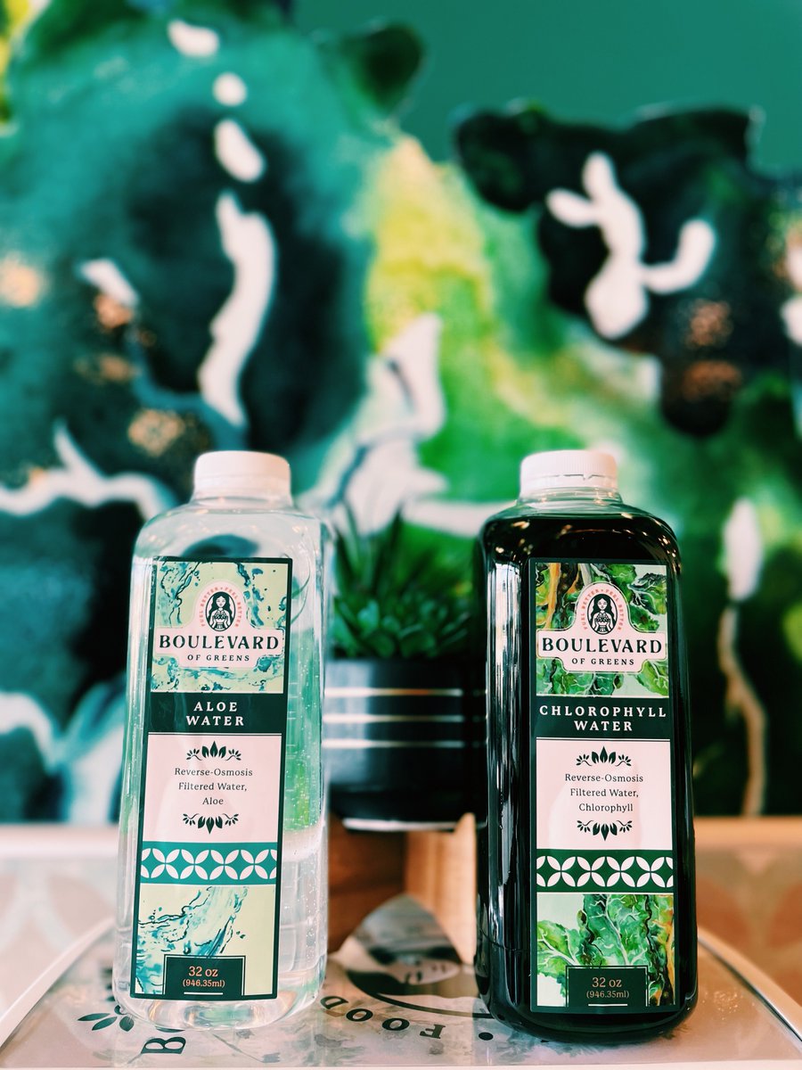 Have you been drinking enough water?? 
Stop by and get some from us! 💧 ❤️ 

Chlorophyll & Aloe BOTH contain antioxidants which help rejuvenate and protect your cells!

DON’T stay thirsty, my friends. Come see us! 💕🥑

#VeganFortWorth #VeganDFW #FortWorthFood #HydrationStation