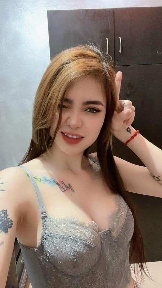 message_ana's tweet photo. مساج في الكويت.  من الجسم إلى الجسم 🇰🇼 
❤️❤️❤️ massage in kuwait 
#massage_in_Mahboula
https://t.co/xdv3soGiaC
#massage_in_salmiya
#massage_in_kuwait_now 
#KARINA https://t.co/nLNgXLDUNx