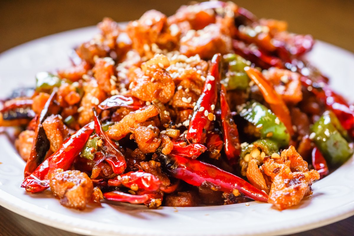 GoldenWok_II's tweet photo. We think your New Year's resolutions should involve eating more of our delicious Chinese food. https://t.co/itgtIs16mh