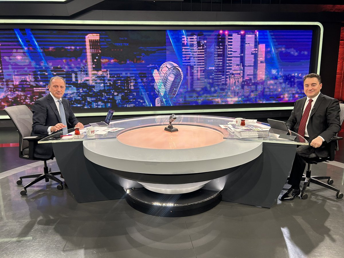 fatih atik (@atikfatih1) on Twitter photo DEVA Partisi Genel Başkanı Ali Babacan:
“Altılı masa mutabakata varırsa, hem seçilebilme sorunu olmaz hem de en iyi şekilde yaparım. Hiç sorun yok”
#DEVA <a href="/alibabacan/">Ali Babacan</a> <a href="/fatihaltayli/">Fatih Altayli 🔴🇹🇷</a> DEVA Partisi Genel Başkanı Ali Babacan:
“Altılı masa mutabakata varırsa, hem seçilebilme sorunu olmaz hem de en iyi şekilde yaparım. Hiç sorun yok”
#DEVA <a href="/alibabacan/">Ali Babacan</a> <a href="/fatihaltayli/">Fatih Altayli 🔴🇹🇷</a>