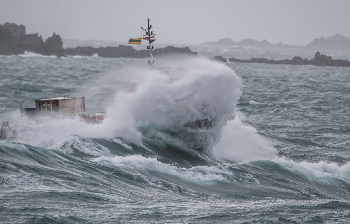 Another wild day; no wonder the boat was delayed!