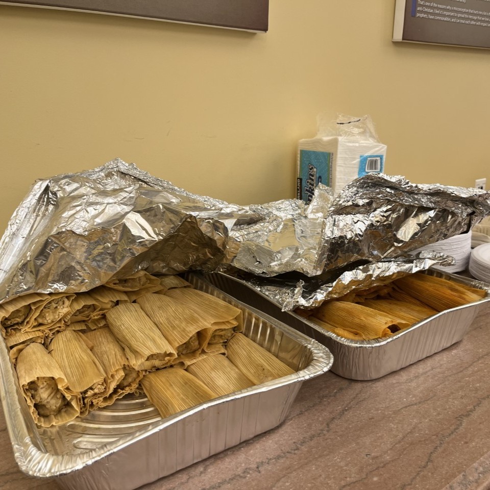 COPALMN's tweet photo. This morning, we met with legislators at the Minnesota State Capitol over tamales and coffee to discuss a legislative agenda that advances the issues most pertinent to the Latino community.
#COPALPresente #MNHouse #MNSenate #DriversLicensesForAll #LicenciasParaTodos https://t.co/hAJWBD40m8