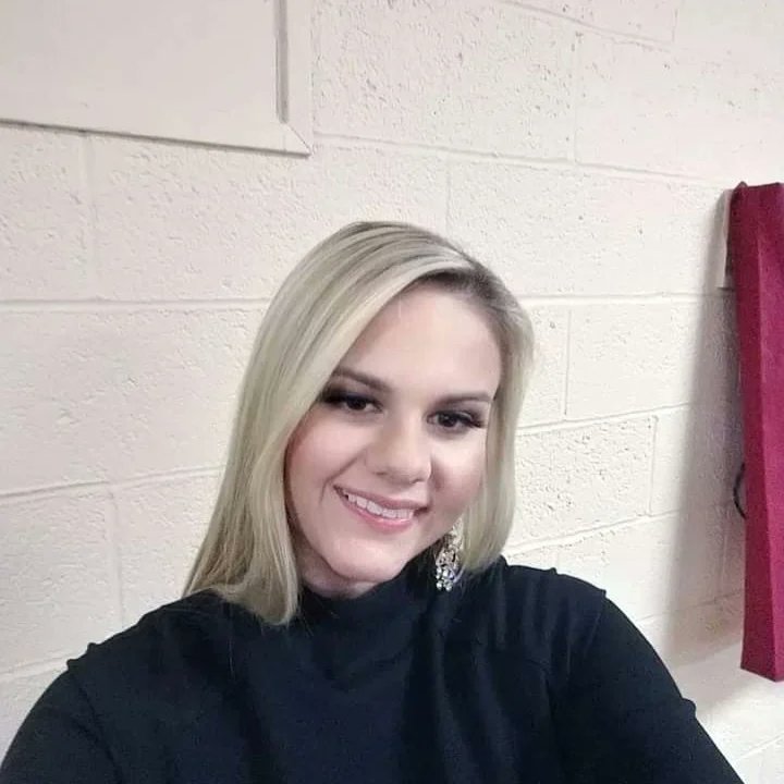 BarcellonaR's tweet photo. I look good with short hair, right? ... jk I'm never cutting my hair. ππ€£
#hairtricks #hairtricksfordays #backstage #backstagelife #backstagelife #sassy https://t.co/O77r8eIJUs