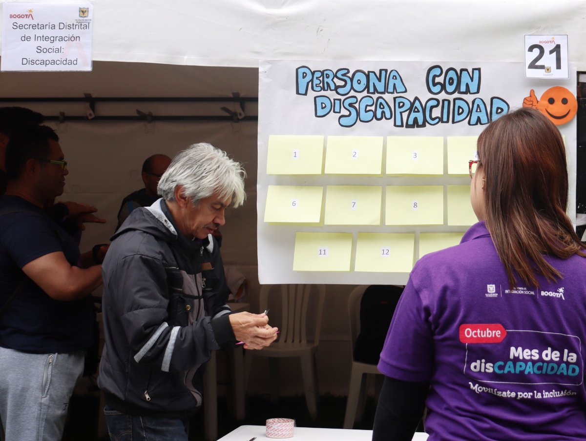 SlisRafaelUU's tweet photo. 🗣¡Entérate de los servicios gratuitos que el Distrito tiene para las familias de Bogotá!

✅️Hemos creado ‘Familiando por los derechos’, un portafolio que permite conocer el detalle de los servicios y cómo acceder.

+INFO➡️https://t.co/KlZyzgnpir

#FamiliandoPorLosDerechos https://t.co/ojjJffiawy