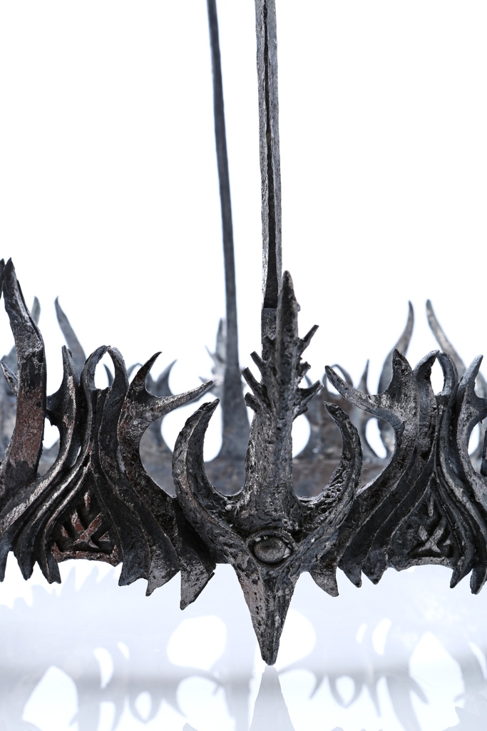 propstore_com's tweet photo. Join us for J R R Tolkien day and take a look at the incredible details on these #LOTR props featured in our previous auctions - can you identify them all?
#propstore #props #movieprops #filmprops #propcollection #propcollector #moviecollector #jrrtolkien https://t.co/UlfH0PNrbe