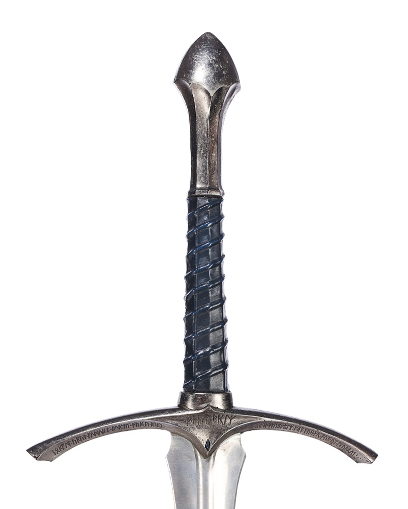 propstore_com's tweet photo. Join us for J R R Tolkien day and take a look at the incredible details on these #LOTR props featured in our previous auctions - can you identify them all?
#propstore #props #movieprops #filmprops #propcollection #propcollector #moviecollector #jrrtolkien https://t.co/UlfH0PNrbe