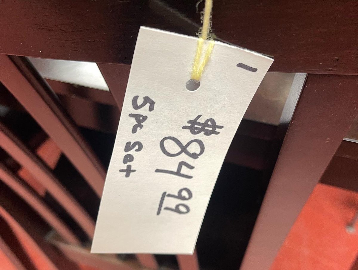 HandMeUpsNe's tweet image. 5 piece dining set! 🤩