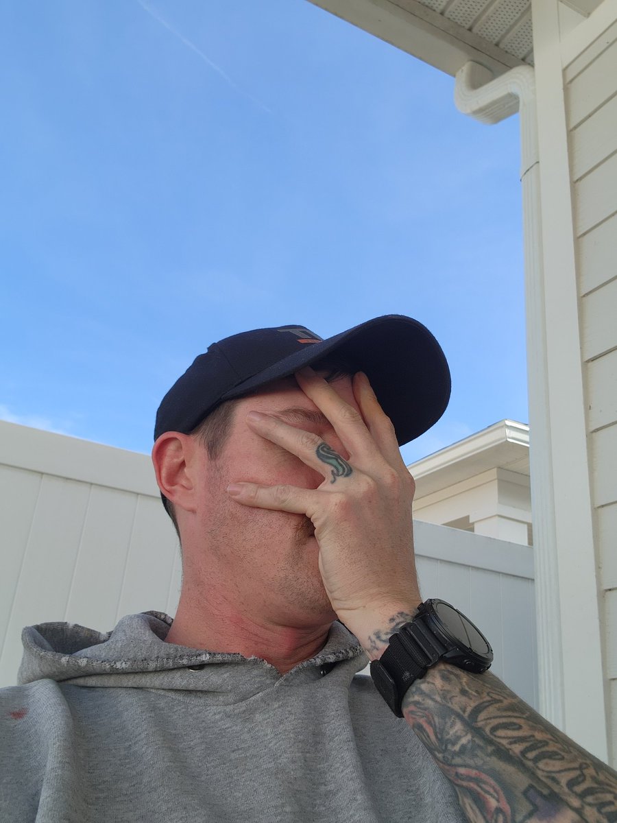 fatalsilence88's tweet image. Got home from work, got tomorrow off, wanted to just play some games... solar company showed up for maintenance and had to kill the power... fml #gamerproblems #TheFallenXiles #twitch #smallstreamer #DoHashtagsEvenWork #WhoCaresAddMoreHashtags #gamer #GamerDad