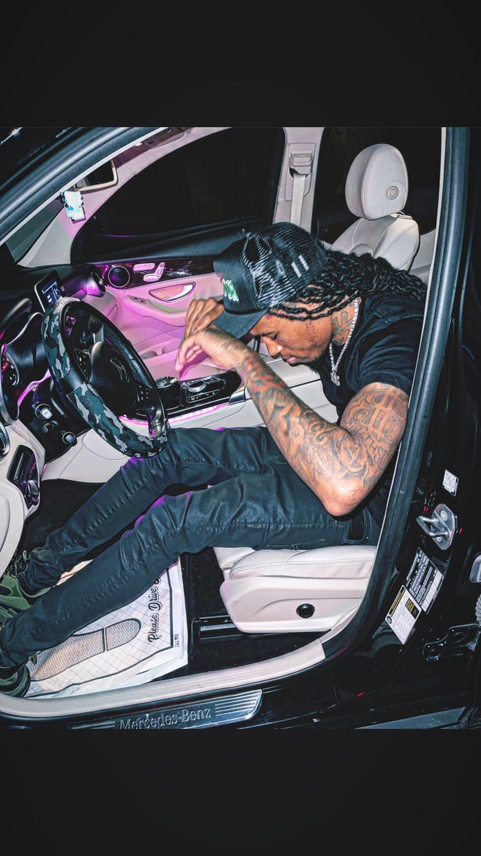 prvnce17's tweet photo. Ain’t been on here ina min..🖤🥷🏽 https://t.co/jlFo0mA1en
