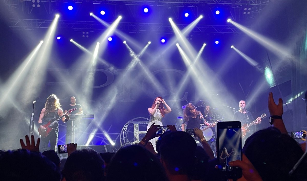 caba_dark94's tweet photo. @Epica @apocalypticafi And I was there in one of those 60 shows. 😎

November 29, 🇸🇻 El Salvador 2022. 

Thanks for one of the best nights of my life. 🤘🥲🖤 https://t.co/b5KzEnzsM1