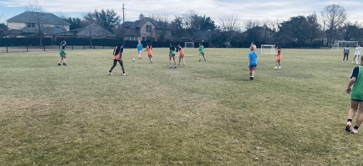 How do U follow a GR8 session the day before ? Do another … this time add some of the VERY best youth, few ELITE D1 👩‍🎓 ⚽️ &amp; 🔜 to be new pros to the mix equals 🙌 ! <a href="/NWSL/">National Women’s Soccer League</a> <a href="/NCAAWomenSoccer/">NCAA Women's Soccer</a> <a href="/USYNT/">U.S. Soccer YNT</a> @solar_soccer