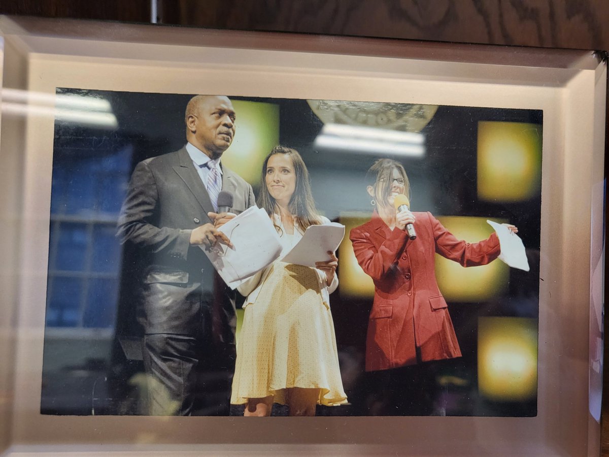 SoniaChangDiaz's tweet photo. And @RFLBoston! Thank you for keeping things silly, putting me in the #BannedInBoston cast for all these years. Nowhere else would I get to range from playing Bristol Palin to Kamala Harris to Claire Underwood 🥸 https://t.co/3ZYR4MVphW