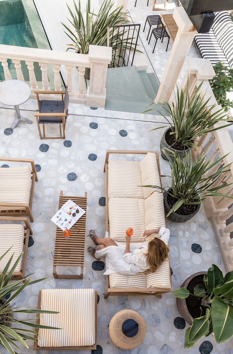 HuguetMallorca's tweet photo. 3. 50x50cm terrazzo tiles with marble pebbles (and stairs), by #camponovobaumgartner
4. 50x10cm cement tiles by #achillesiongabriel and #camper
5. 100x100cm terrazzo tiles with marble pebbles by #wingardhs and #inside_wingardhs
6. 25x25cm cement tiles by #bucarquitectura https://t.co/eKBRLUO8lG