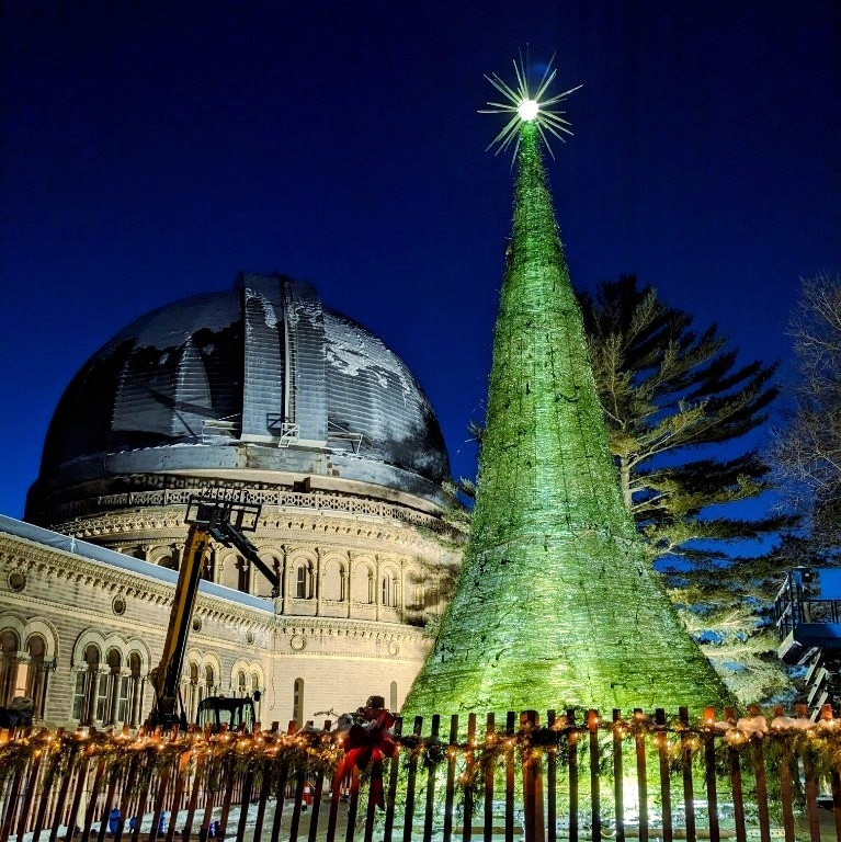 Yerkes Observatory with the World’s Tallest Glass Tree in the foreground.  Photo: Carolyn Lowe