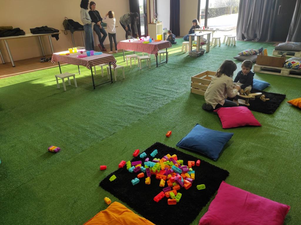 Aquesta tarda, hem realitzat la primera activitat d'aquest nou any. Territori menuts al poble de Malla 🥳. Ens encanta començar l'any jugant!

#animacióinfantil #espailúdic #jocsinfantils #ensagradajugar