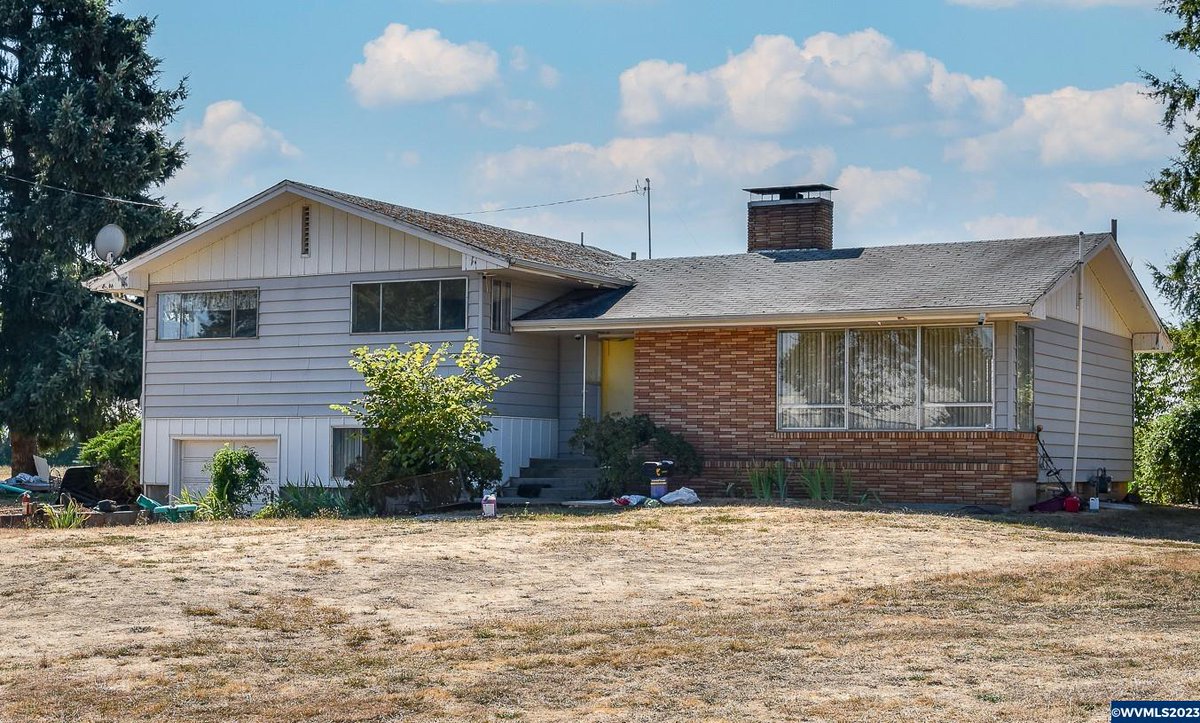 TheAbreschTeam's tweet photo. New Listing! $625,000.00, 3BR, 2BA, 34980 Santiam Hwy, Lebanon, OR 97355, Full Details https://t.co/F5nbs0qDFe https://t.co/zxETM1VFjH
