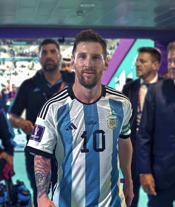 penaltisport's tweet photo. Lionel Messi: "Hiçbir zaman tarihin en iyi oyuncusu olmak için yola çıkmadım. Niyetim, emekli olduğumda iyi bir insan olarak hatırlanmak." https://t.co/ojthVA3rOb