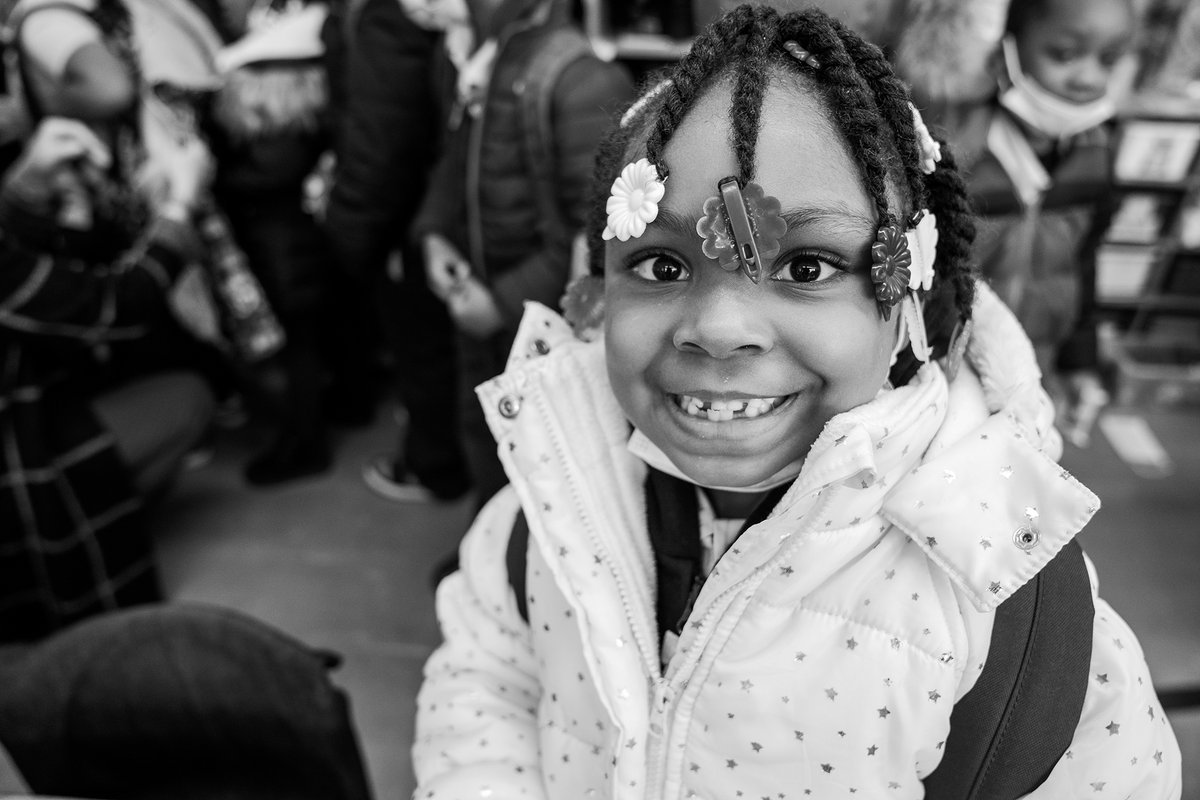 CPS_Lives's tweet photo. Happy New Year! We're so excited to see what 2023 has in store for our artists and students. ✨

📸: Lynn Renee Persin (1st), Doug McGoldrick (2nd)

#cpslives #chipubschools #chicagoart #nonprofit #chicagodcase #chicagostudents #suzettebross #artistresidency #photography https://t.co/VKQjwkFlVW