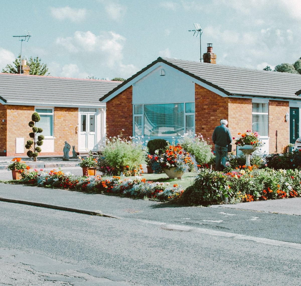 Imagine living on less than 800 dollars a month. Almost all PCH residents pay rent, bills, and medicine with only $800 per month. For National Poverty in America Awareness Month, we ask that you support our mission. #promiseofhome #stlouis #iddcommunity #communityintegratedhomes