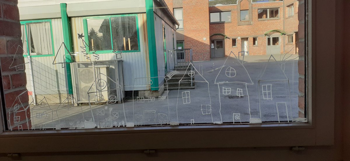 #EQ10 #Twoulipo #ParLaFenêtre2023 Bonne Année !