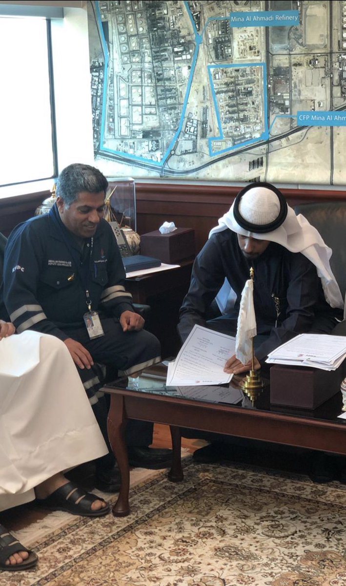 الحمدلله علي سلامة القيادي السابق بالبترول والزميل /عبدالله فهاد العجمي 

ونسأل الله له الشفاء .

فشهادة للتاريخ انه كان مرناً بالمطالبات العمالية ولايرضى بالظلم وساعد الكثير من العمال لرفع الظلم عنهم .

(فالتاريخ يسجل لمثله )
فنسأل الله ان يجعل ماعملة شفاء له .
#القطاع_النفطي