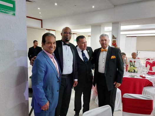14ymedio's tweet photo. El Gran Maestro de los masones de Cuba denuncia un "golpe de Estado" de la contrainteligencia https://t.co/krLNznfvtD 👉 Alfonso Vidal pide asilo en EE UU y acusa a la Seguridad del Estado de maniobrar para apoderarse de la Gran Logia https://t.co/hwVFX9zEe5
