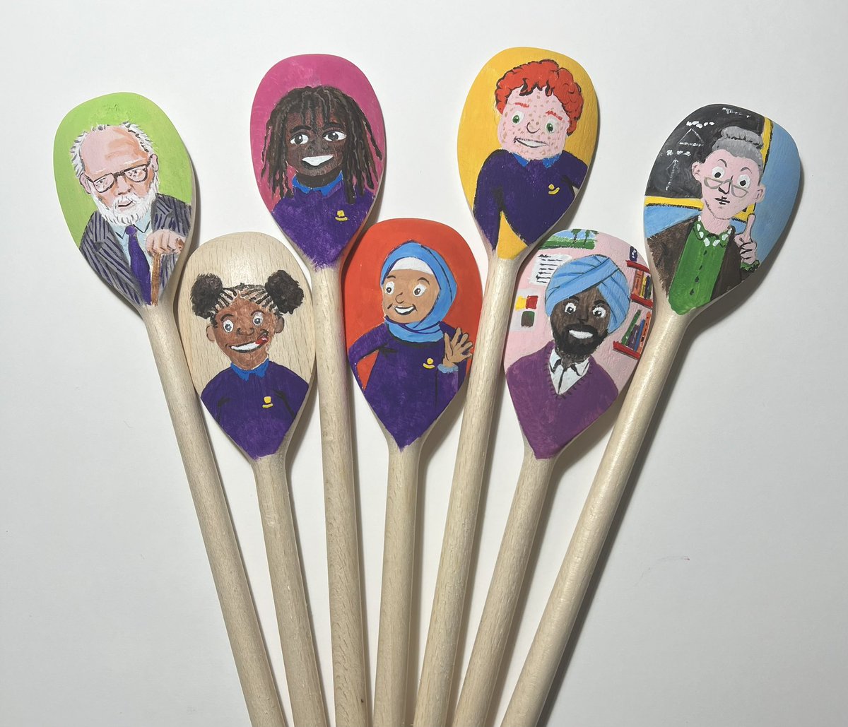 Just finishing this set of story spoons based on a school. You and or the children write your own stories from the characters. 
FREE GIVEAWAY. 
If you’d like the set then just like this tweet and I’ll choose a winner at random on Thursday evening.