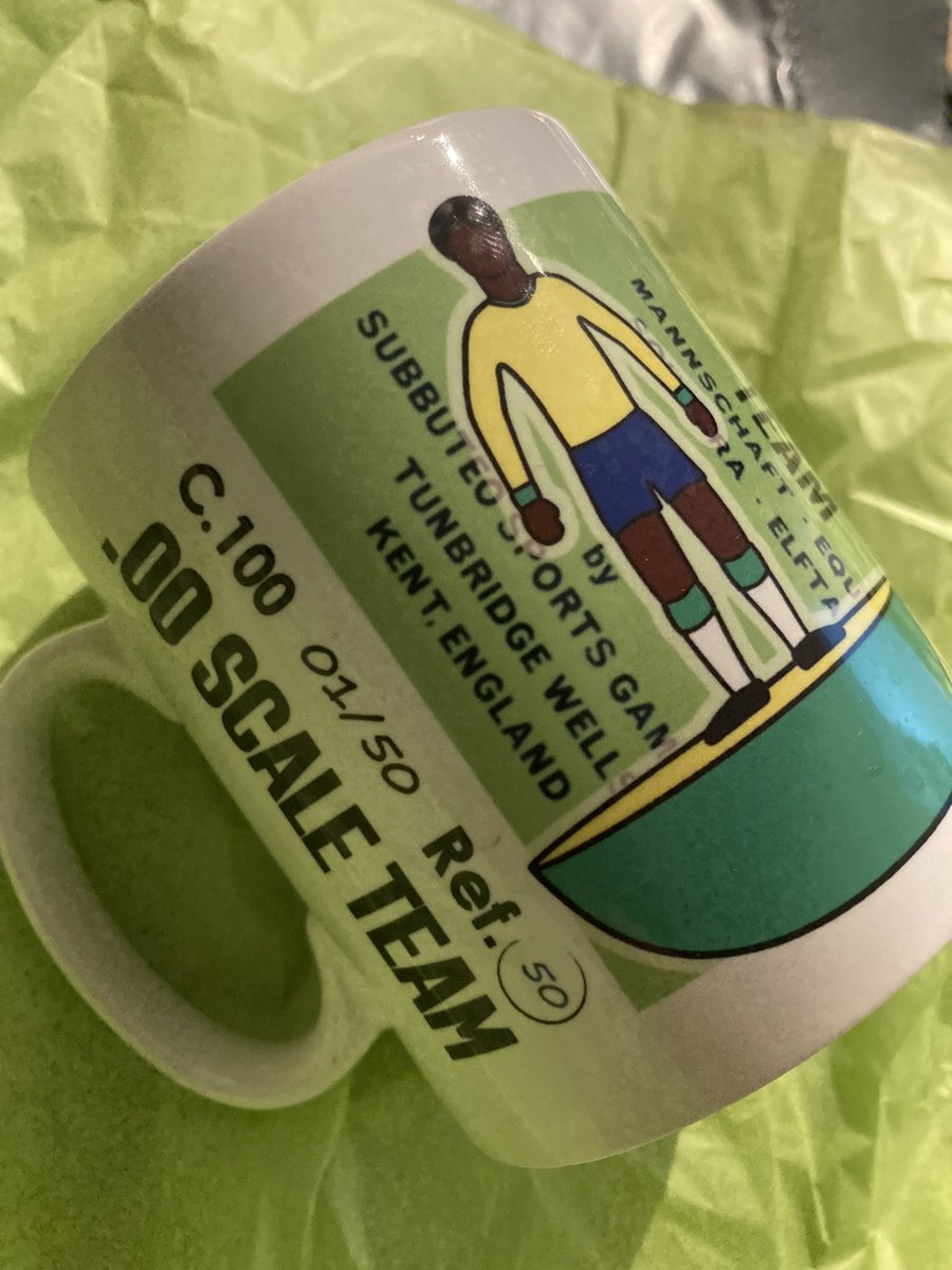 First of my Ltd Ed #Pele mugs on the way 
£5 per mug going to <a href="/CR_UK/">Cancer Research UK</a> 
thanks to everyone that has supported these so far👏🏼👏🏼⚽️
Please ❤️+RT and spread the word, if all 50 it’s £250 for cancer research 👍🏼
#Pele #PeleEterno #legend #charity #football #subbuteo #tribute #limitedrun