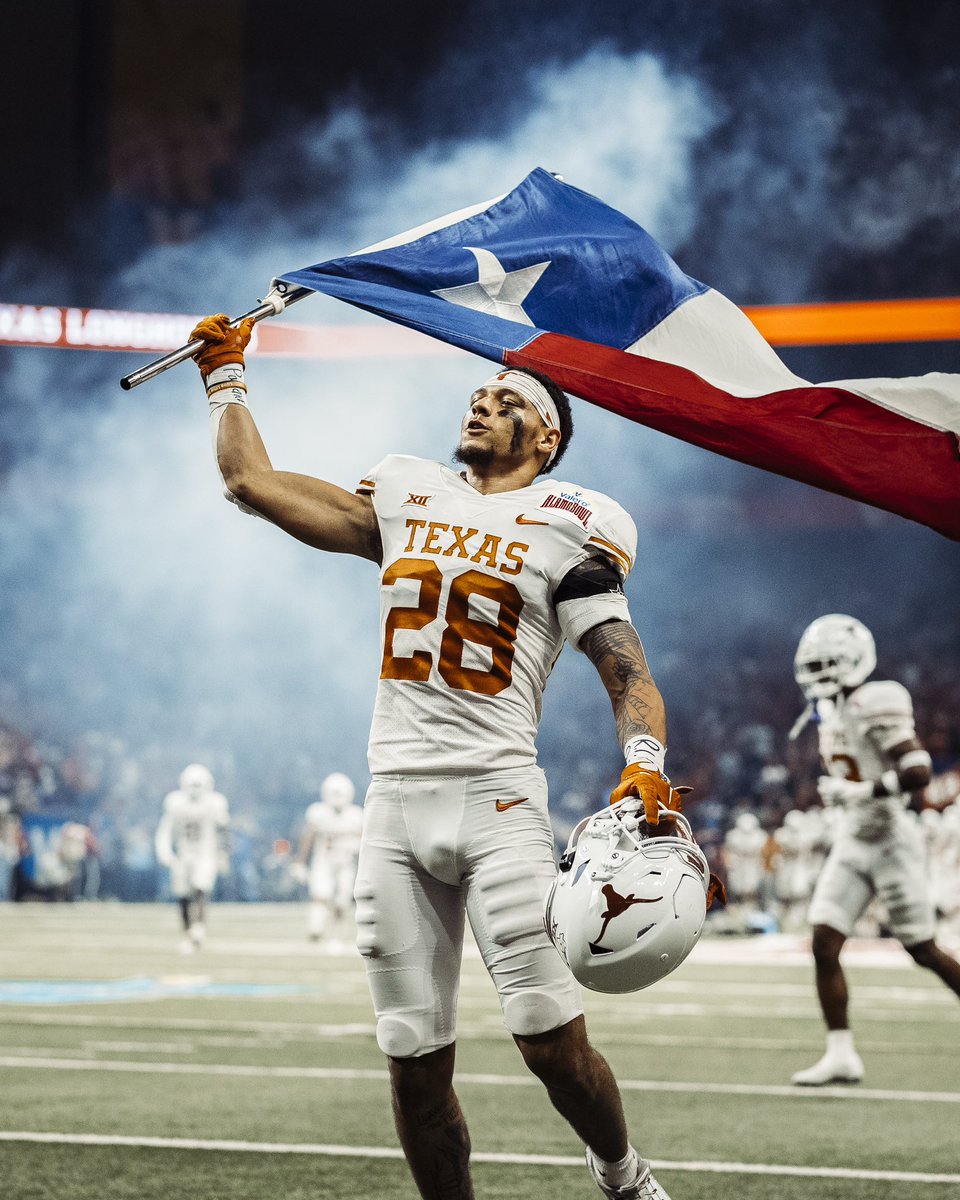 2023 vibes 🤘

#HookEm

h/t Texas Football