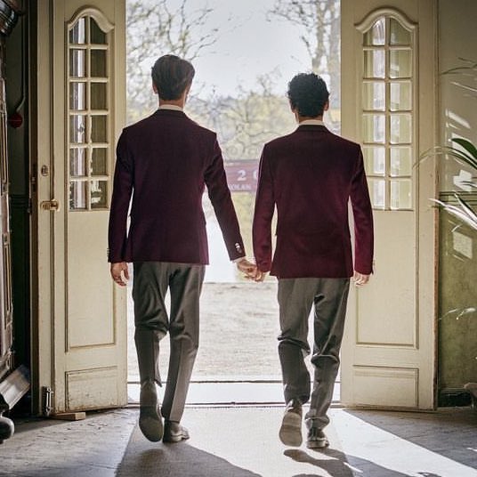 emmyyoungroyals's tweet image. edvins movie, omars movie AND season 3 all coming out this year??? i won’t survive