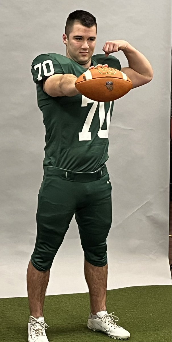 Carson Schmitz tweet media