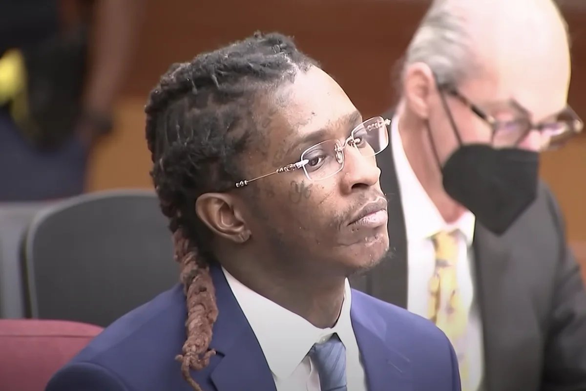 Provavelmente veremos o fim de um dos maiores nomes do RAP, Young Thug. 

Estou triste pela família do Thug, estou triste pelas circunstâncias que levam jovens pretos a fazerem merdas como essa, e estou triste porque a cultura nunca parece aprender com momentos como esse.