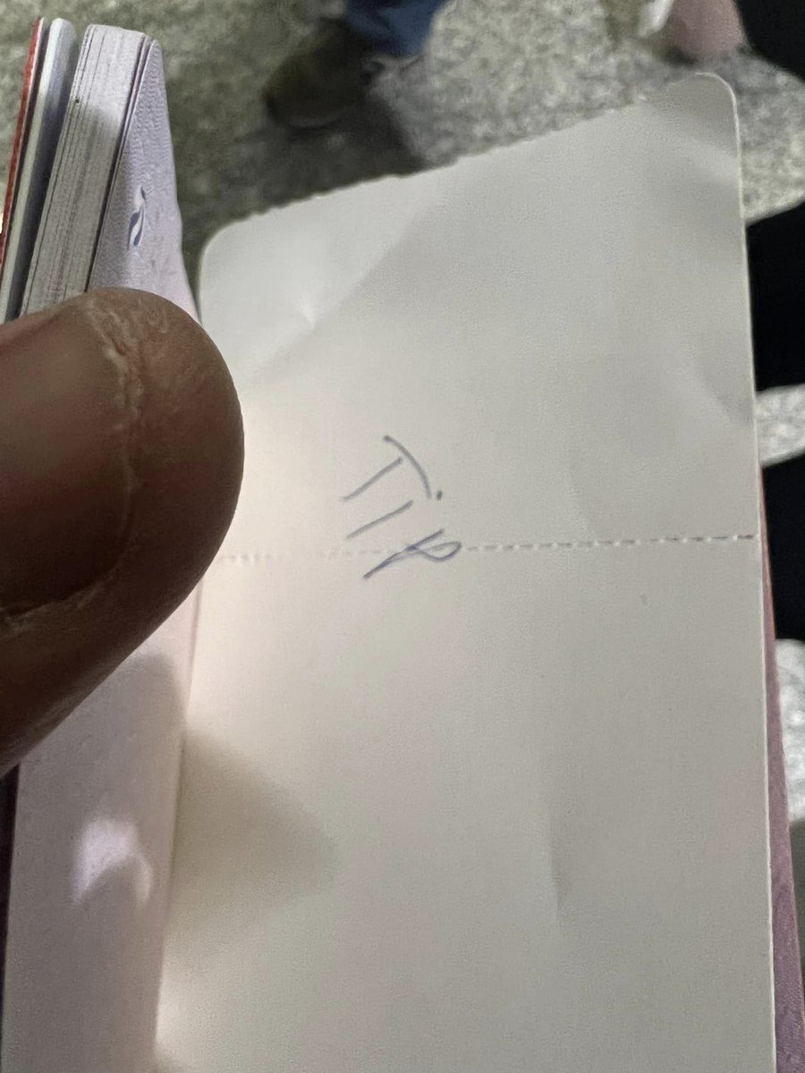 ngahpham's tweet photo. In a Facebook post, a Singaporean man accused immigration staff at Hanoi Airport of asking for a bribe when he was trying to leave Vietnam. The man gave in and paid 500K VND ($21). His post was shared 6.2K times in 2 days. I hope there will be a thorough investigation into this. https://t.co/fam66NHs6F