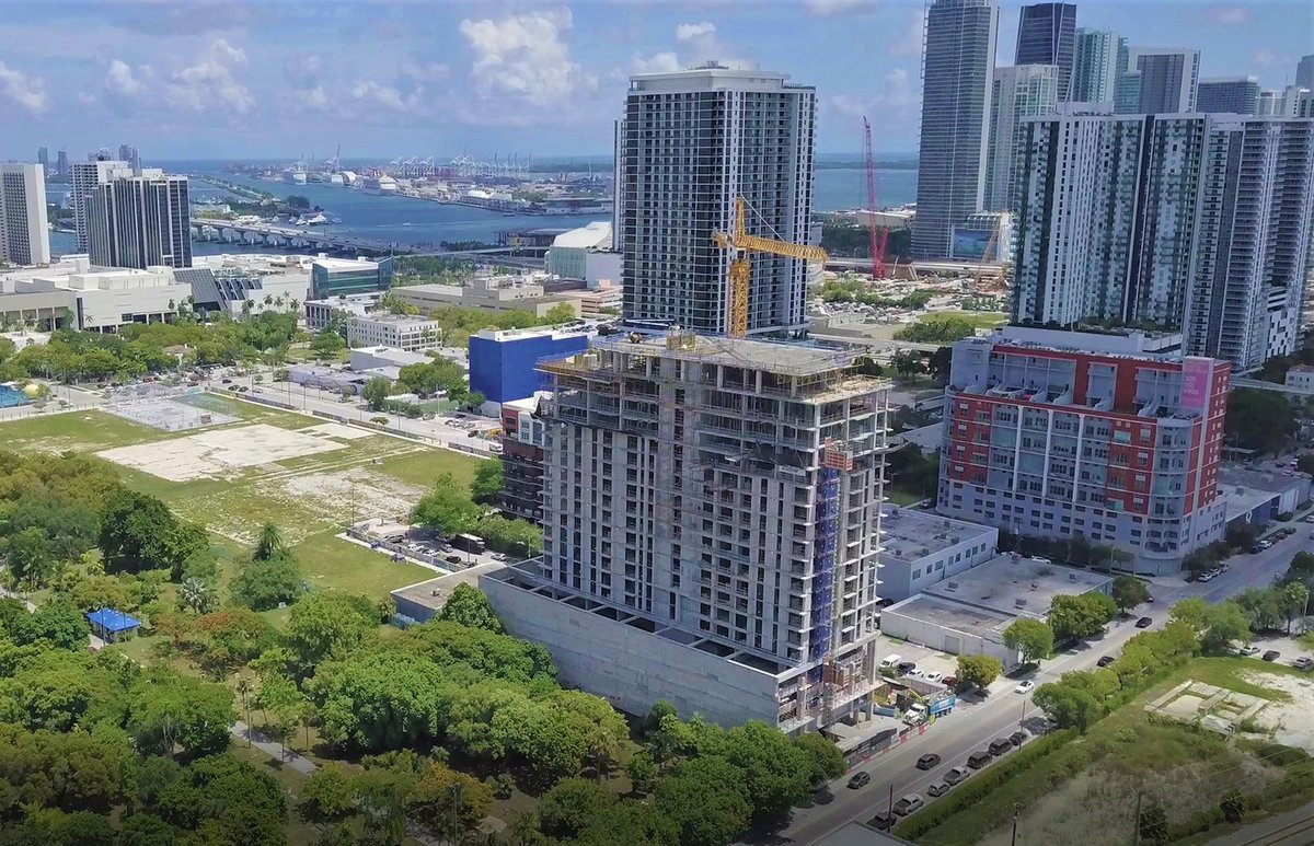 VaslijorLilia's tweet photo. Real estate Florida - Google News Agents - Graystone: Wynwood Haus Tops Off https://t.co/LKG9KJnAfA #graystoneig #agents3 https://t.co/3Fxv3cDxIj