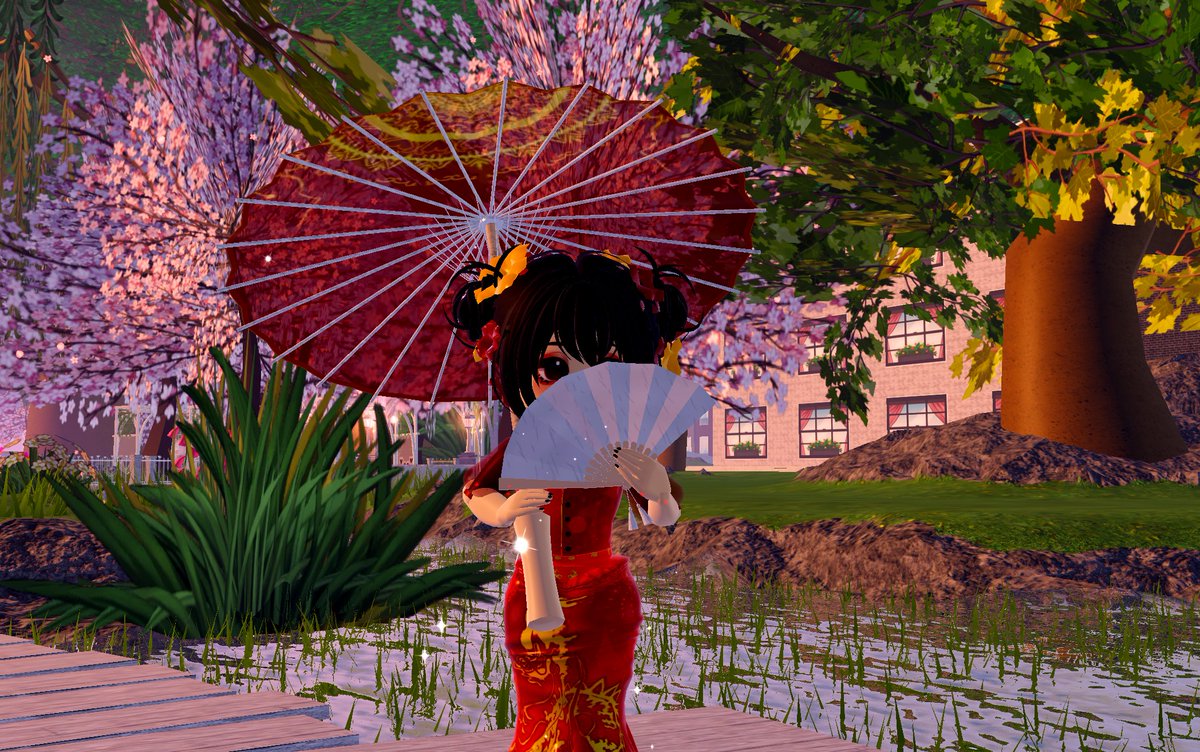 chinese new year is almost here !!
slay 🤭🤭

･ ｡  .            
    ✧∴｡　*
　     ･ﾟ*｡☆･
#royalehigh hehhhehee