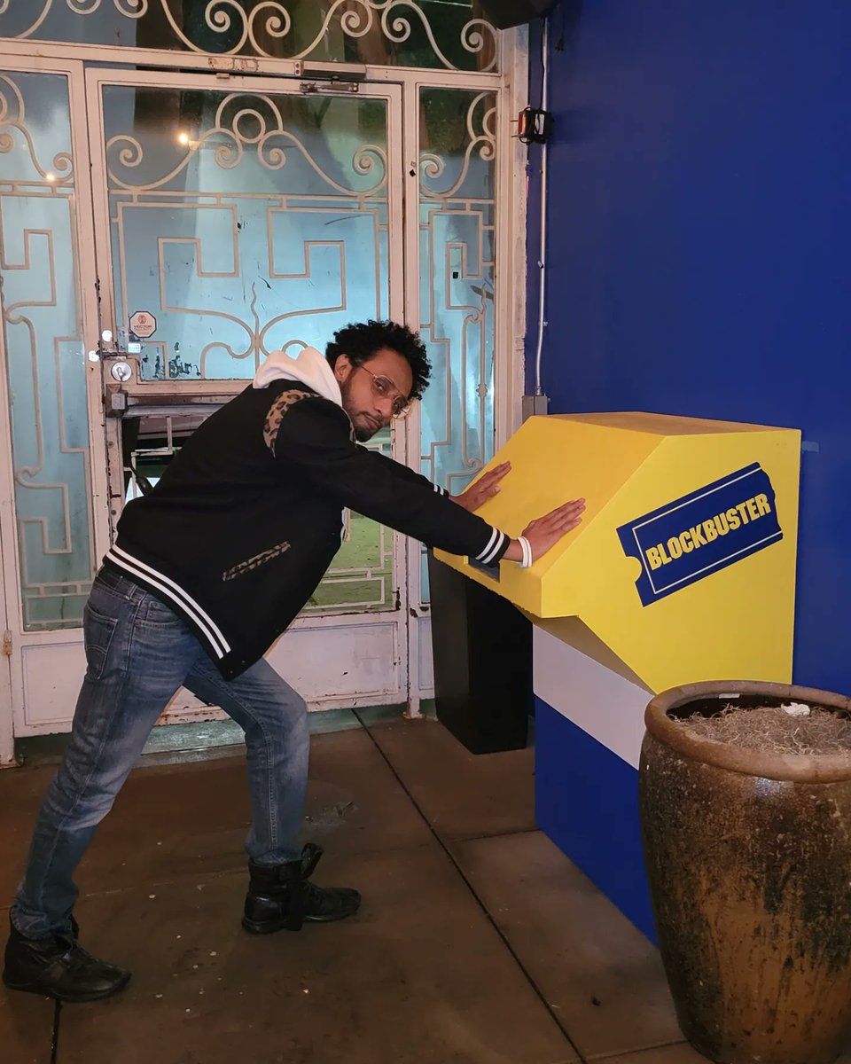 Jason_Echols's tweet photo. Still waiting for my tape to come back...🕙
#Blockbuster #Blockbustervideo #blockbusternight #thelastblockbuster https://t.co/BQ3dH6C9nd