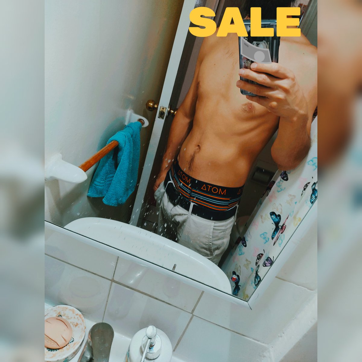 SoaPechugasLaru's tweet photo. https://t.co/dHBhAoWM19

NUESTRO vlocked. Rico sensual y caliente con contenido exclusivo. Si quiere ver más dele una vuelta

#vlocked #Ruta68 #TusGanasGanan #chilenos #chilenasricas #arsmate #onlyfanspromo https://t.co/mUMyychIp8