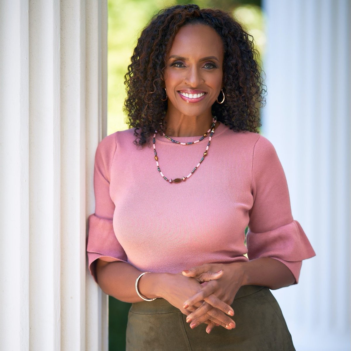 FOX5Atlanta's tweet image. TOMORROW at 1 on an ALL-NEW @portiatvshow, life coach, author &amp;amp; podcaster @docmeltalks says communication is the key to a successful relationship. Two young, single adults dish about inconsistency &amp;amp; being misunderstood in relationships. Doc Mel has advice for them!
#PortiaTVShow