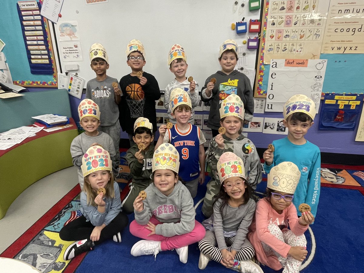 Cheers to 2023!  <a href="/Hampton_Street/">Hampton Street</a> <a href="/roeart/">r</a> #mineolaproud