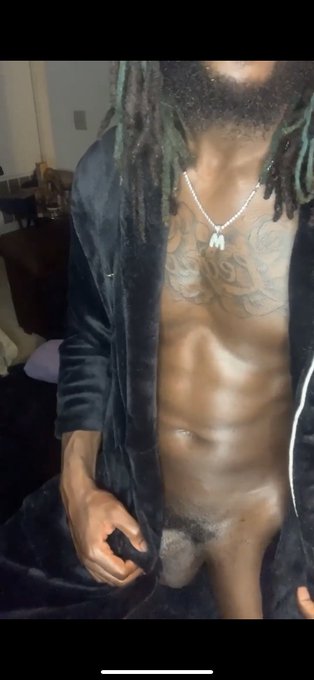 DickOlot&rsquo;N🤤Mmm https://t.co/awlNwBJ7KB