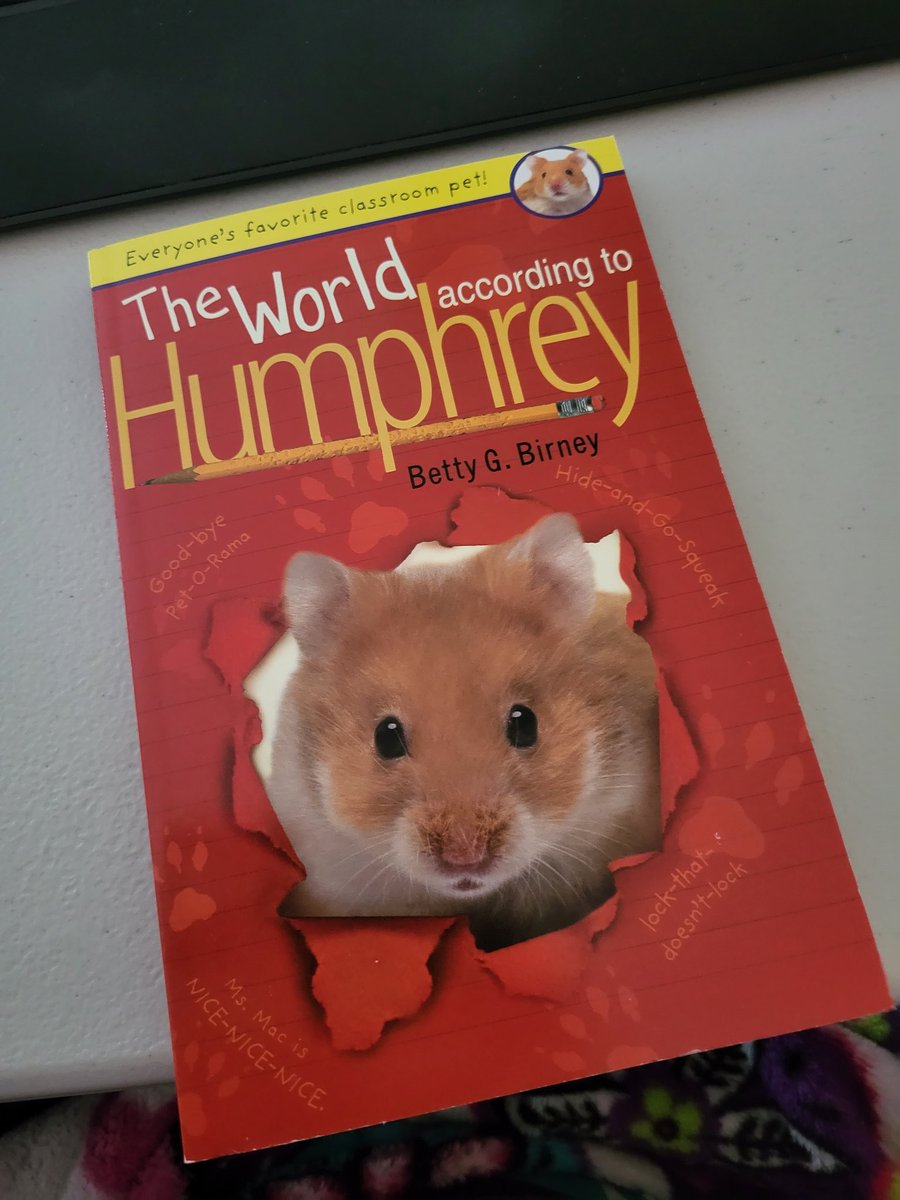 katherinekatz_'s tweet photo. Book Outlet threw in a bonus book for me. Let's preface by saying that I ordered NO kids book so this was entirely off script.
I bet Humphrey holds the secrets of the world and we don't know it.
#bonusbook #freebies https://t.co/VhhFadilhE