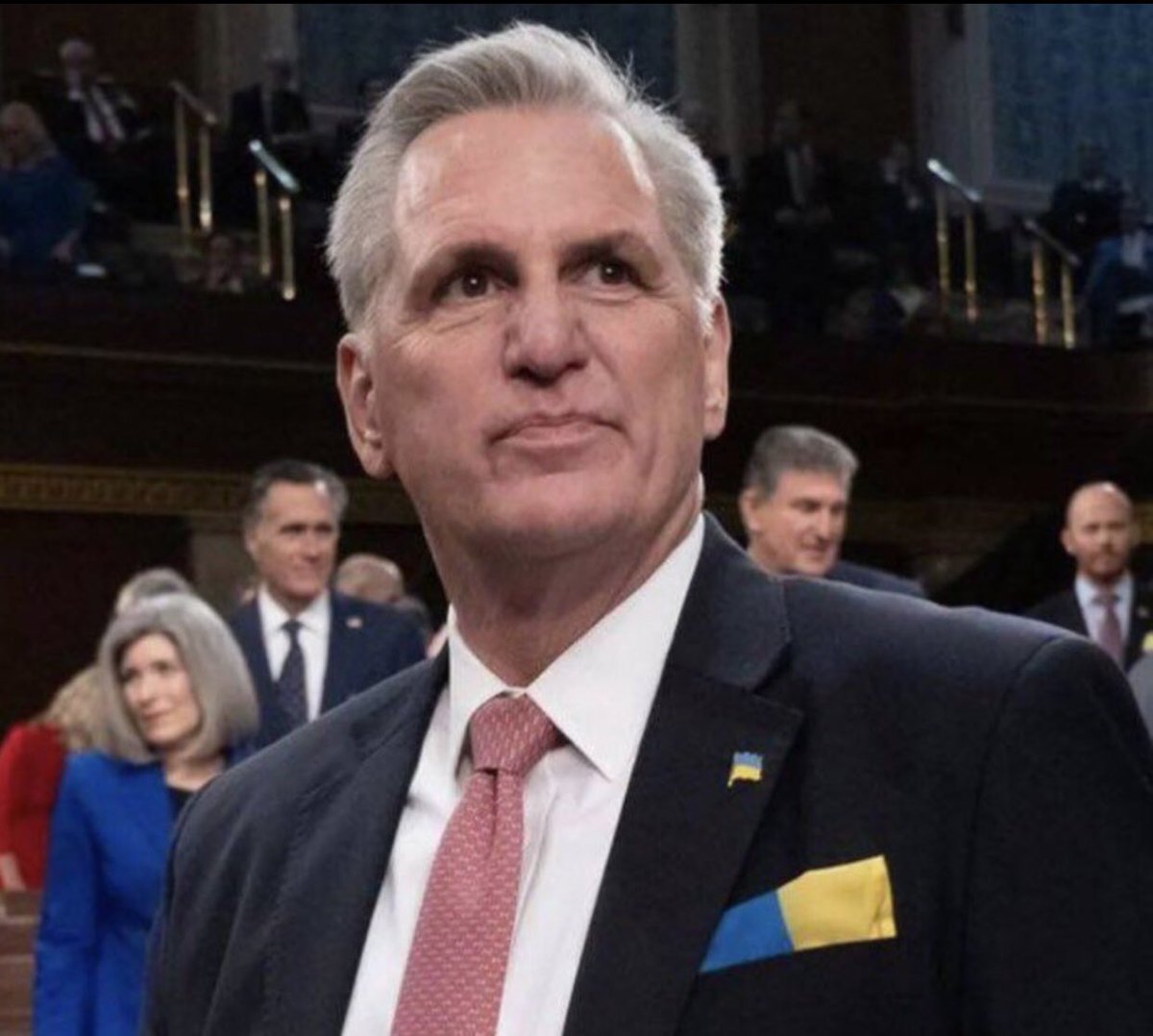 leslibless's tweet photo. No words needed - Just two pictures which should disqualify him! https://t.co/vX9IRARSNl