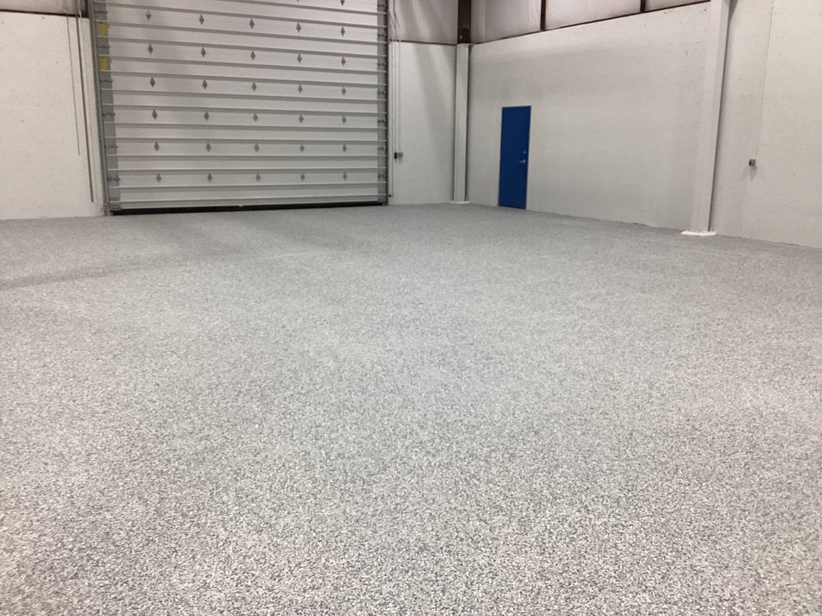 Our concrete coatings are a perfect fit for your commercial space, too. ✔️ Quick to install ✔️ Quick to cure ✔️ Peak performance! 

#CCbyRoe #concretecoatings #commercialfloors